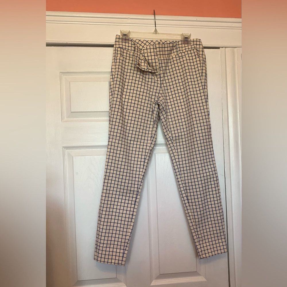 Checked Slim-Fit Men’s Pants in Cream and Navy